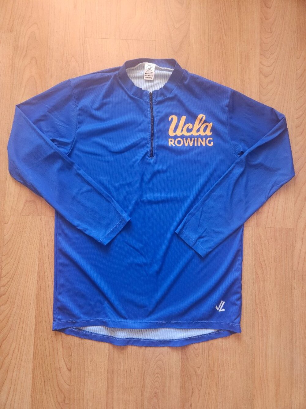 Never worn! Official JL RacingUCLA Rowing  men's long sleeve 1/4 zip top - Med